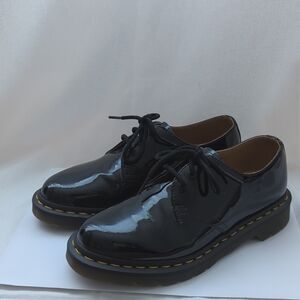 Dr. Martens1461 Women's Black Patent Leather Oxford Shoes